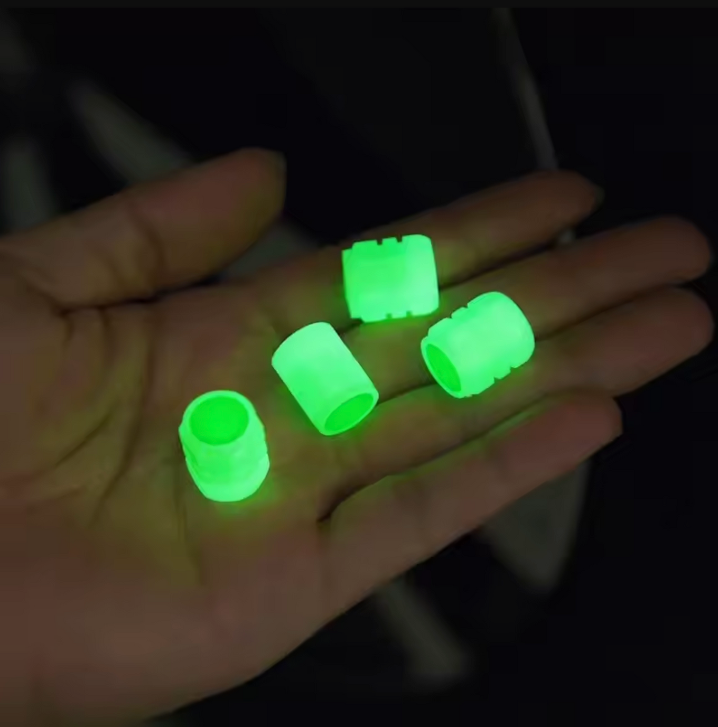 4db autó logós izzó szelepsapka (univerzális illeszkedés)