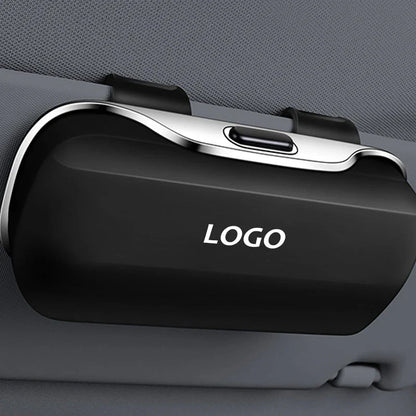 Multifunksjonelt solbrilleetui til bilen